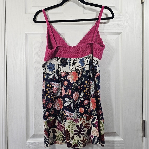 Sweater Project Multi Color Crocheted Floral Sleeveless Summer Top Size Medium - Picture 6 of 12